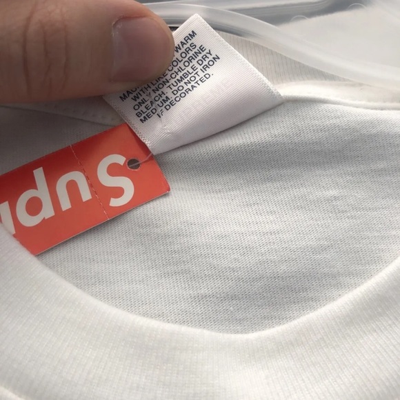 Supreme - Picture 6 of 10